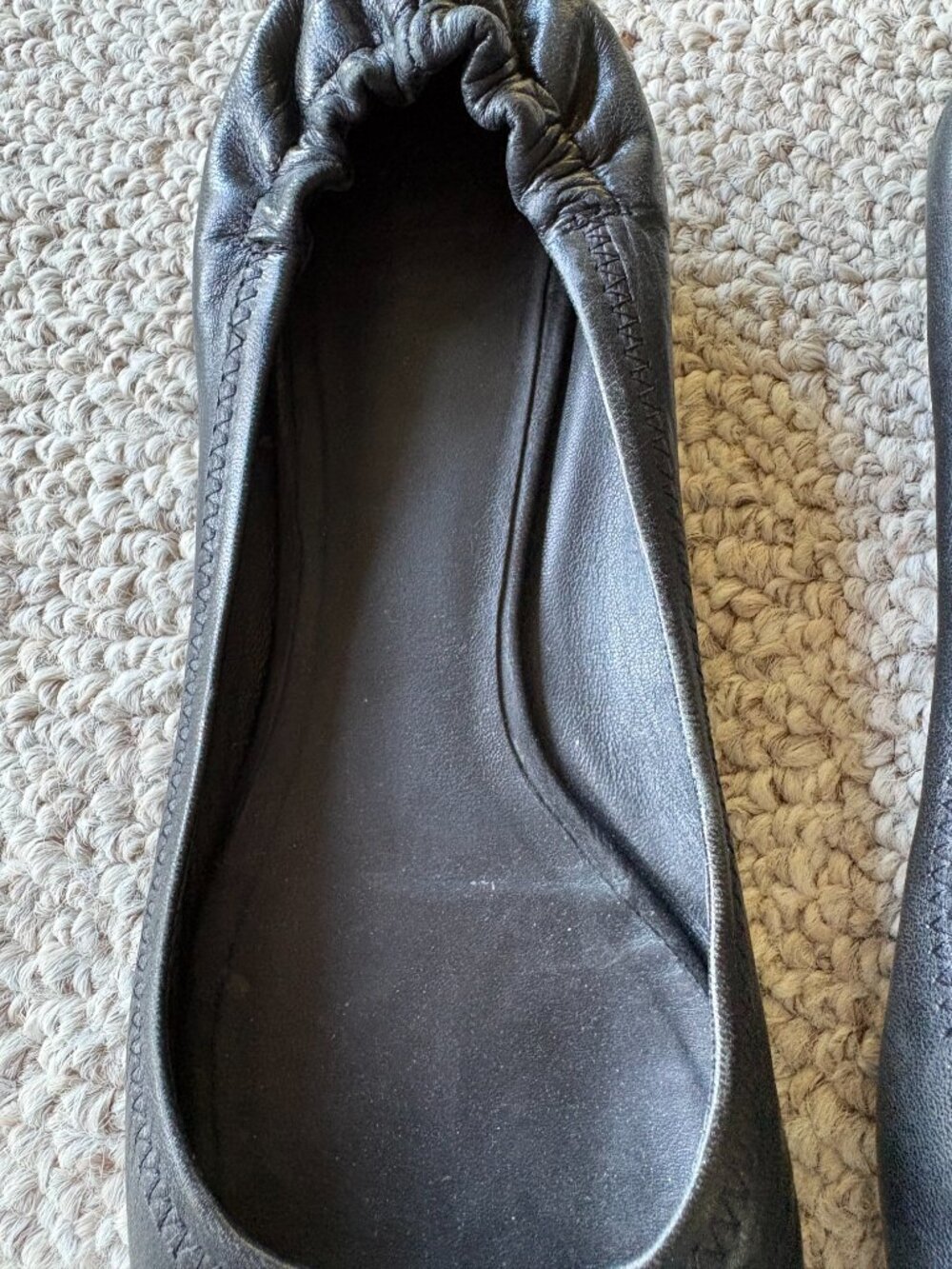 Tory Burch Reva Black Leather Ballet Flats Silver Logo Size 7–7.5 Classic - Picture 4 of 10